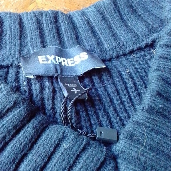 Express Black Oversized Knit Sweater!!!! - Picture 3 of 6